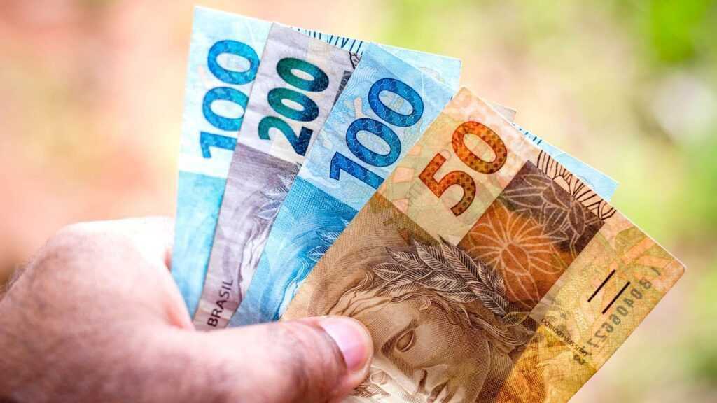 O que muda com a nova medida provisória que aumenta a margem do empréstimo consignado